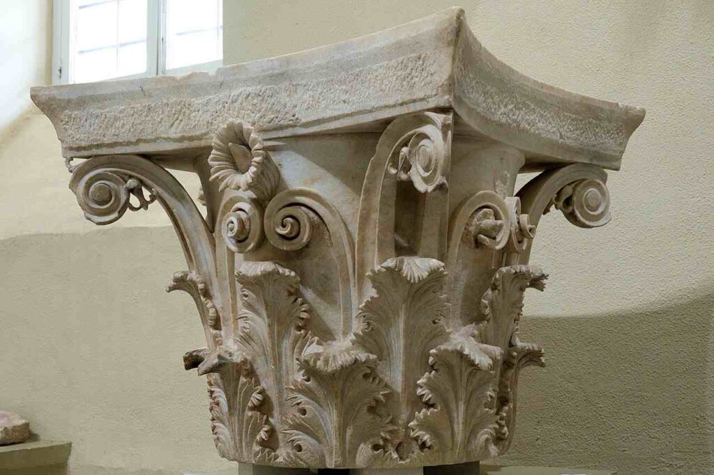 Corinthian_capital